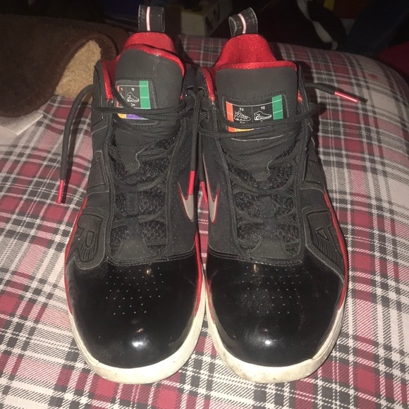 Is new MADE IN CHINA - Picture 2 of 4